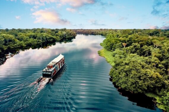 Pioneering bespoke private and luxury journeys in South America since 1996, Aracari Travel